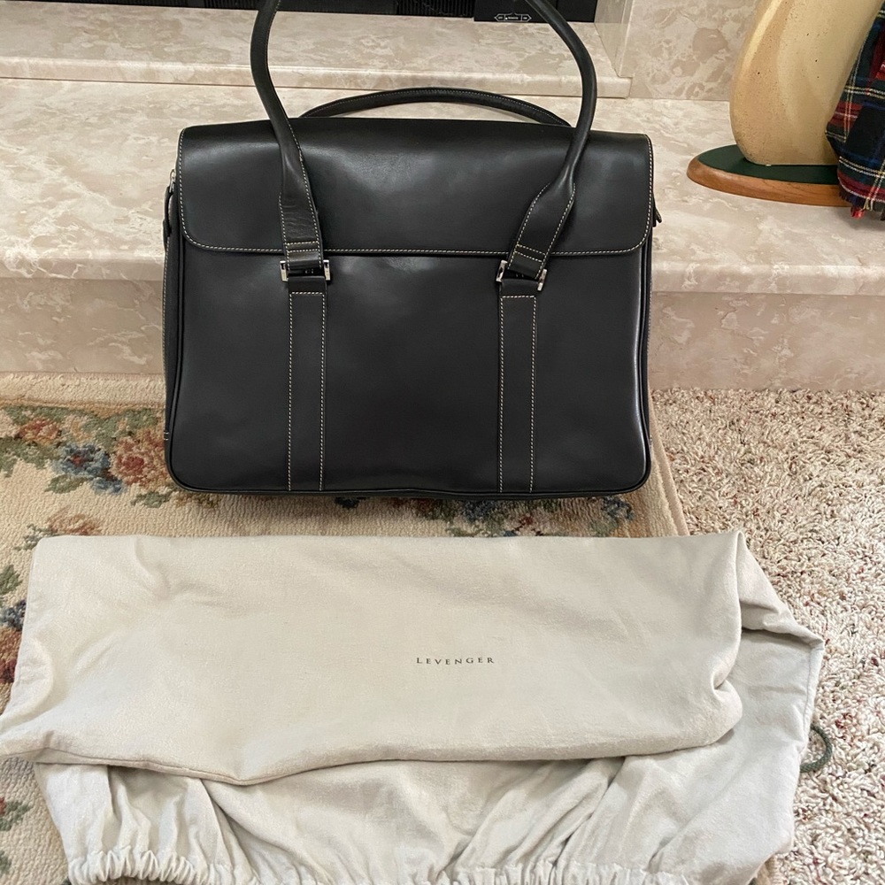 Women’s  leather Levinger business and laptop bag